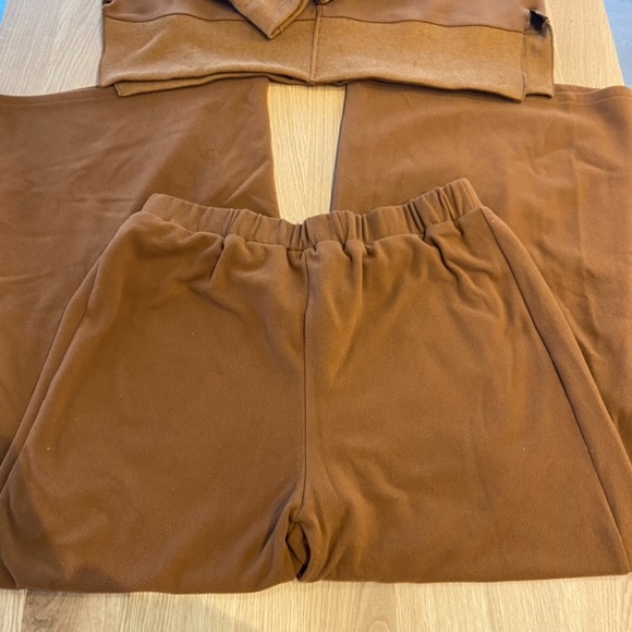 Brown Velour Tracksuit - Picture 3 of 7